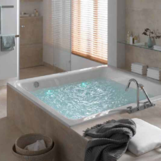 Moderne Badewanne für mehr Komfort und Wellness im Badezimmer
