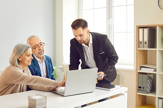 Maßgeschneiderte Lösungen für Ihre Badmodernisierung – Alles aus einer Hand Maßgeschneiderte Lösungen für Ihre Badmodernisierung – Alles aus einer Hand